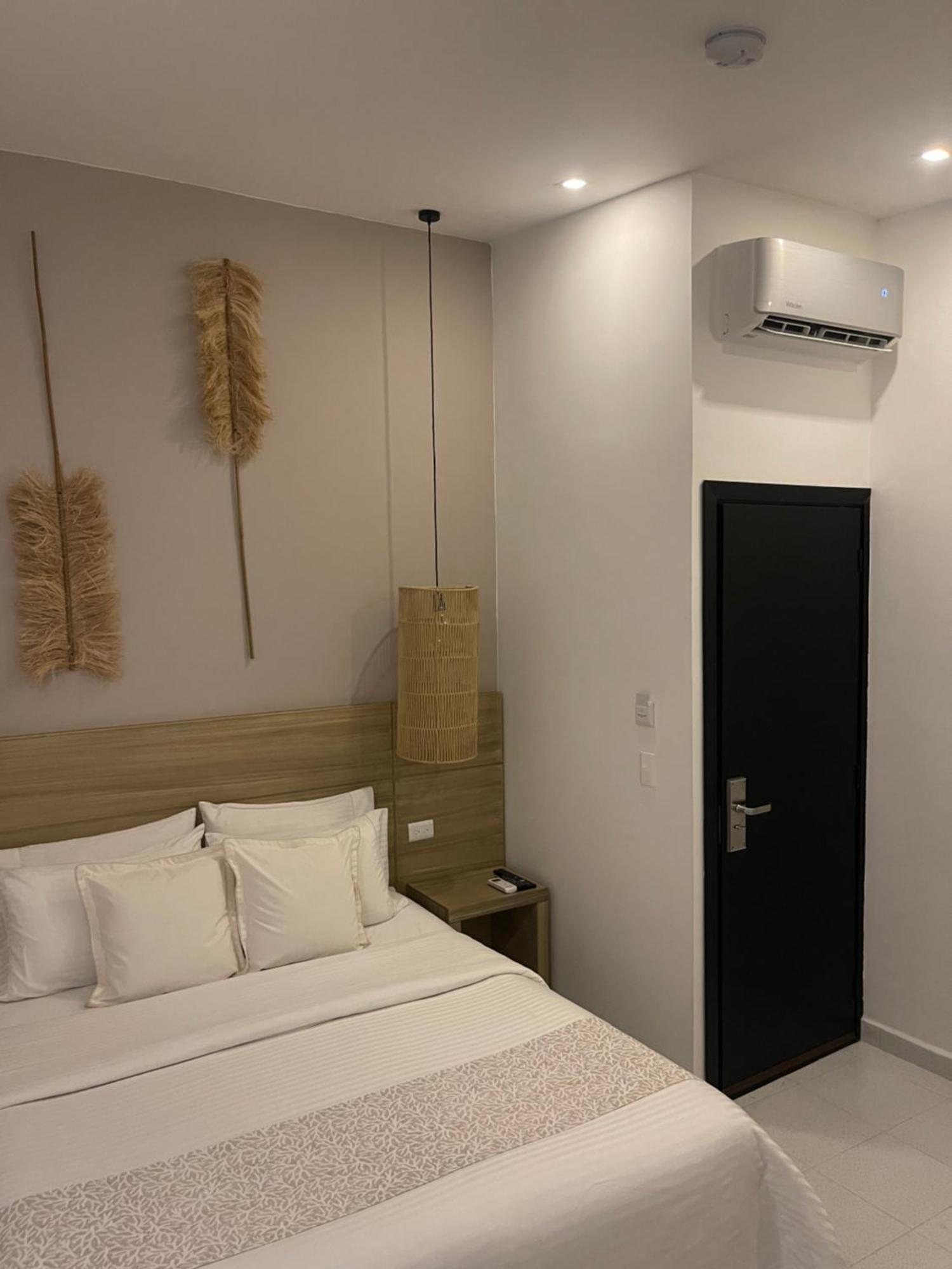 Moet Medellin Hotel Ngoại thất bức ảnh